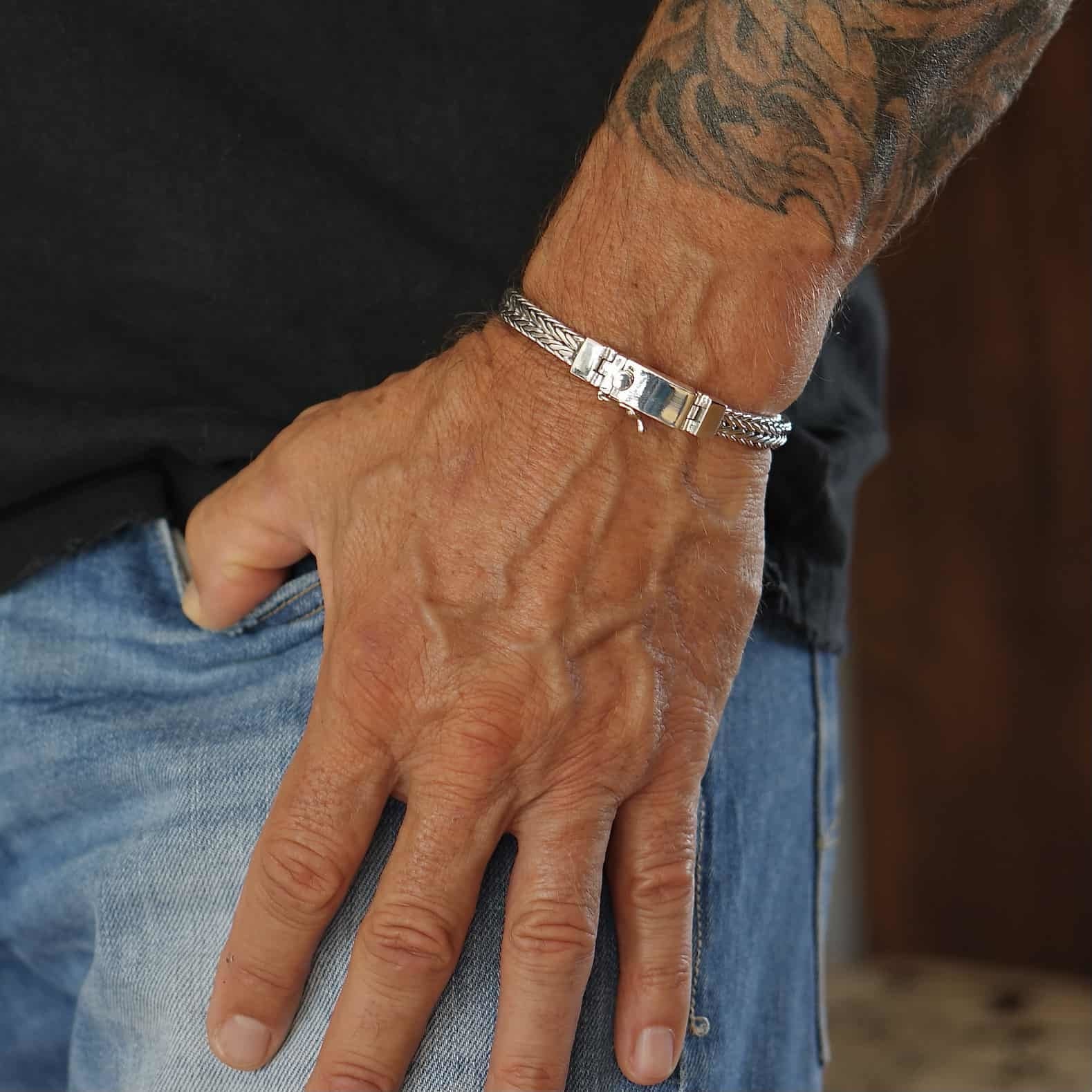 heren-armbanden-613brq-1.jpg heren armbanden - Afbeelding 1
