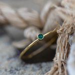 ring met steentje